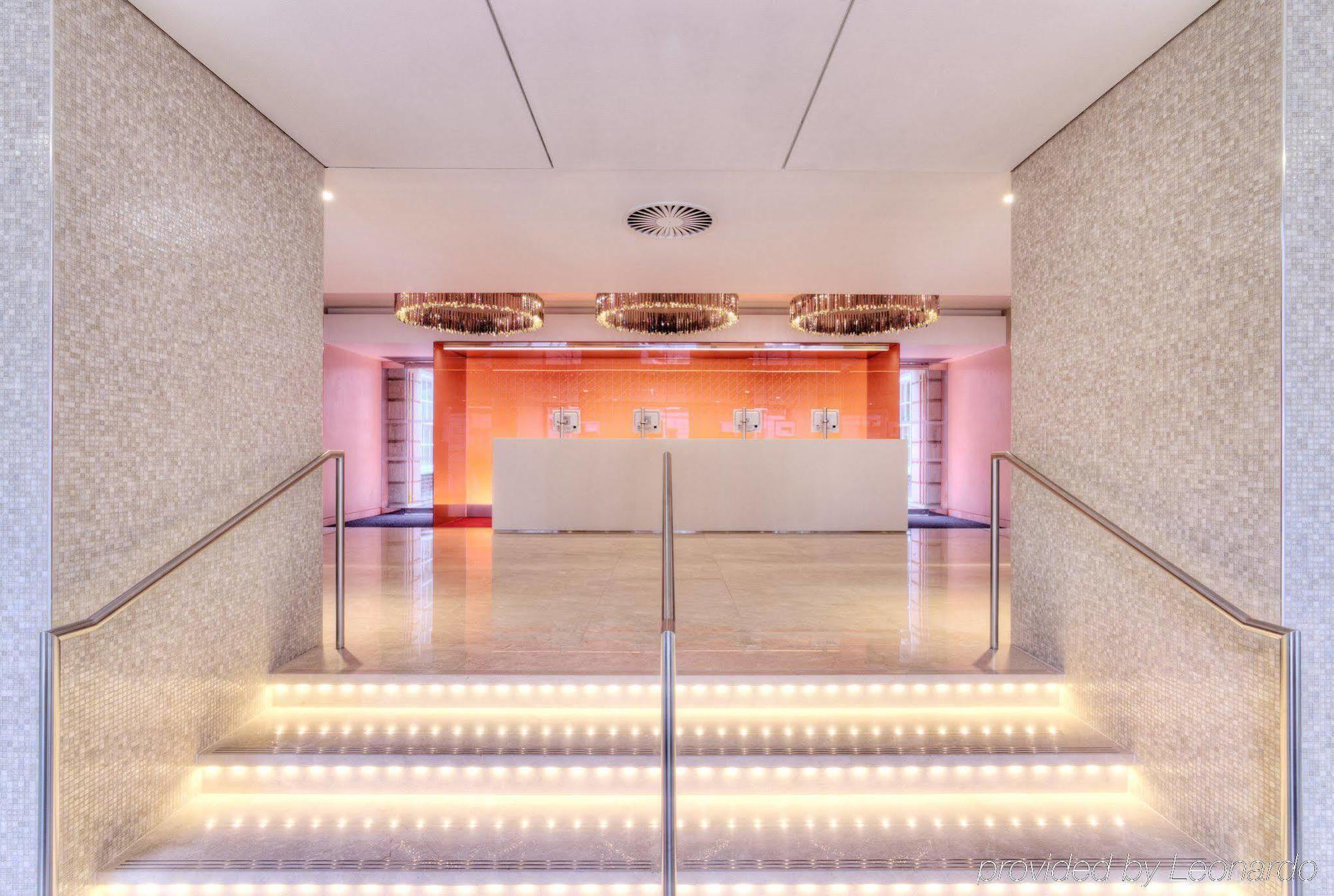 Apex Temple Court Hotell 4*
