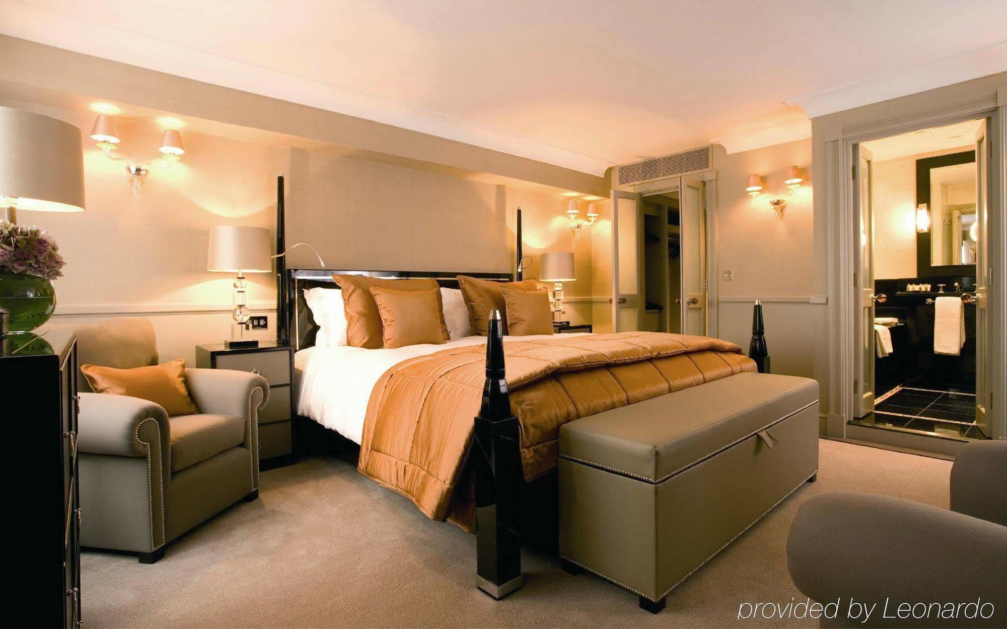 Althoff St James's & Club Hotel