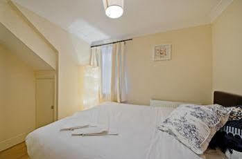 Short Lets In - Angel Apartment *