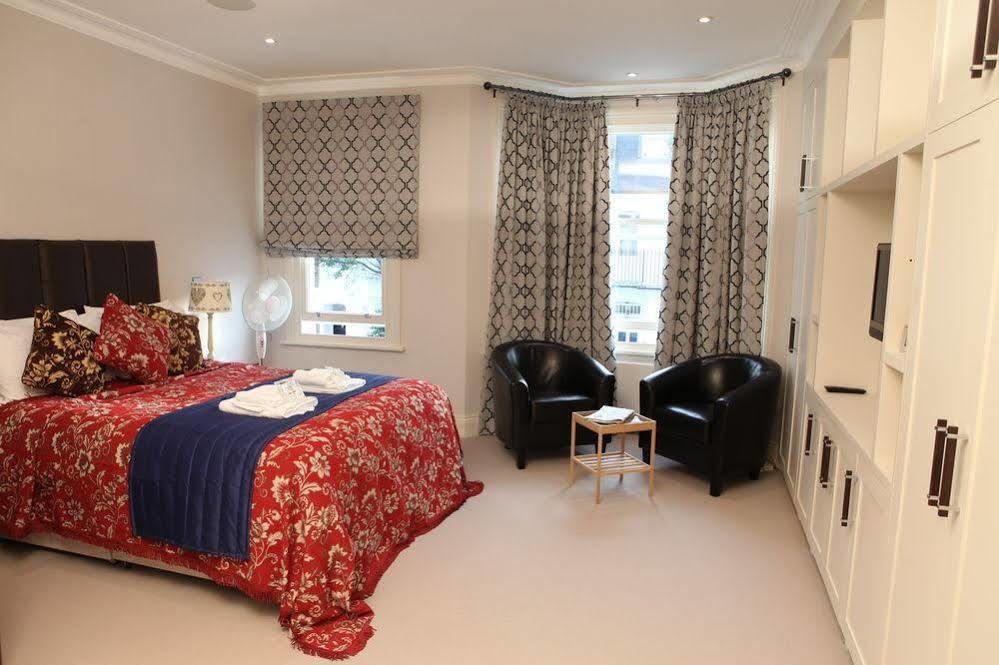 Metro Star Hotel 3*
