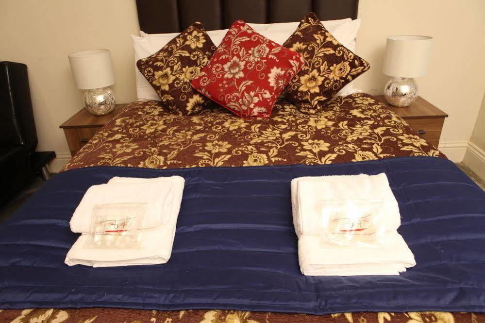 Metro Star Hotel 3*