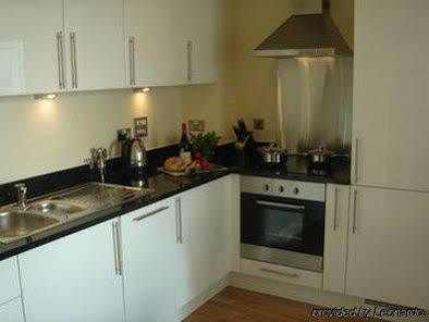 Lanterns Court By Bridgestreet Apartment