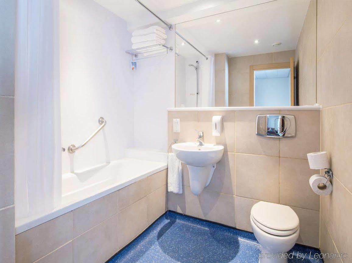 Comfort Tower Of 3* London