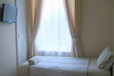 Cart And Horses Inn 3*