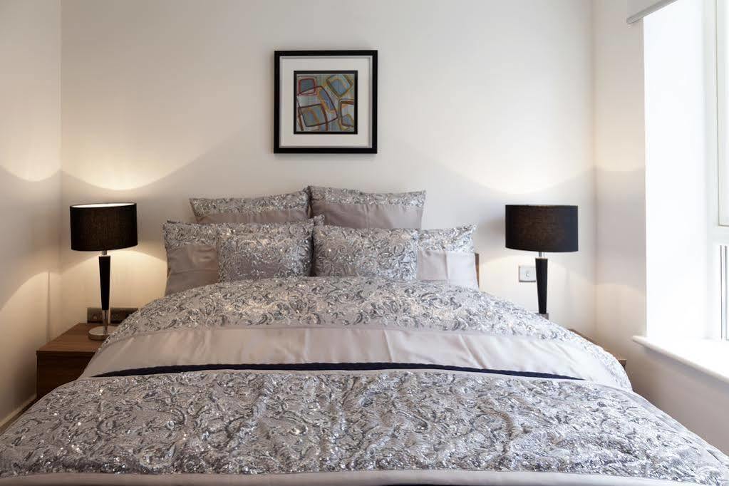 Premier Tower Bridge Apartment