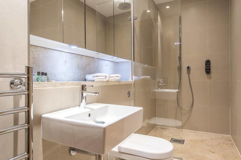 Apartment Tower Hill Serviced