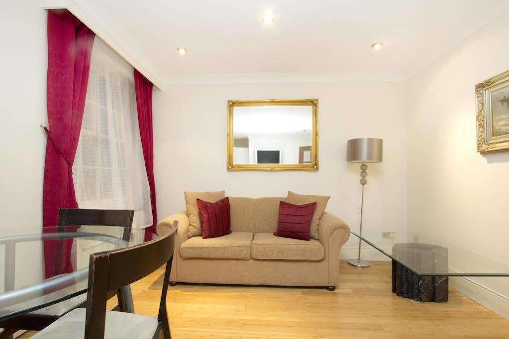 Apartment Sapphire London