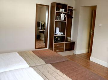 Hotell Avni At Courtfield 3*