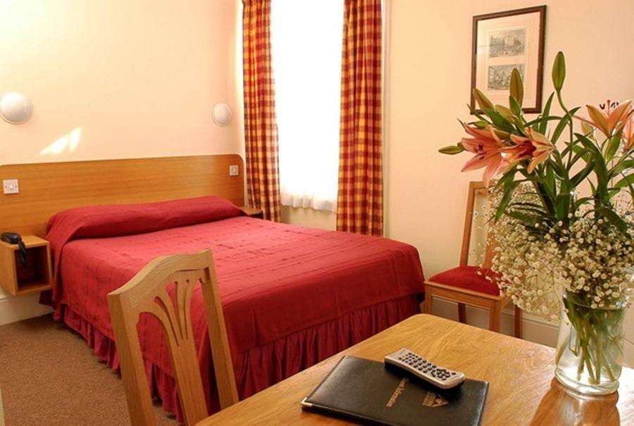 Astons Hotell 3*