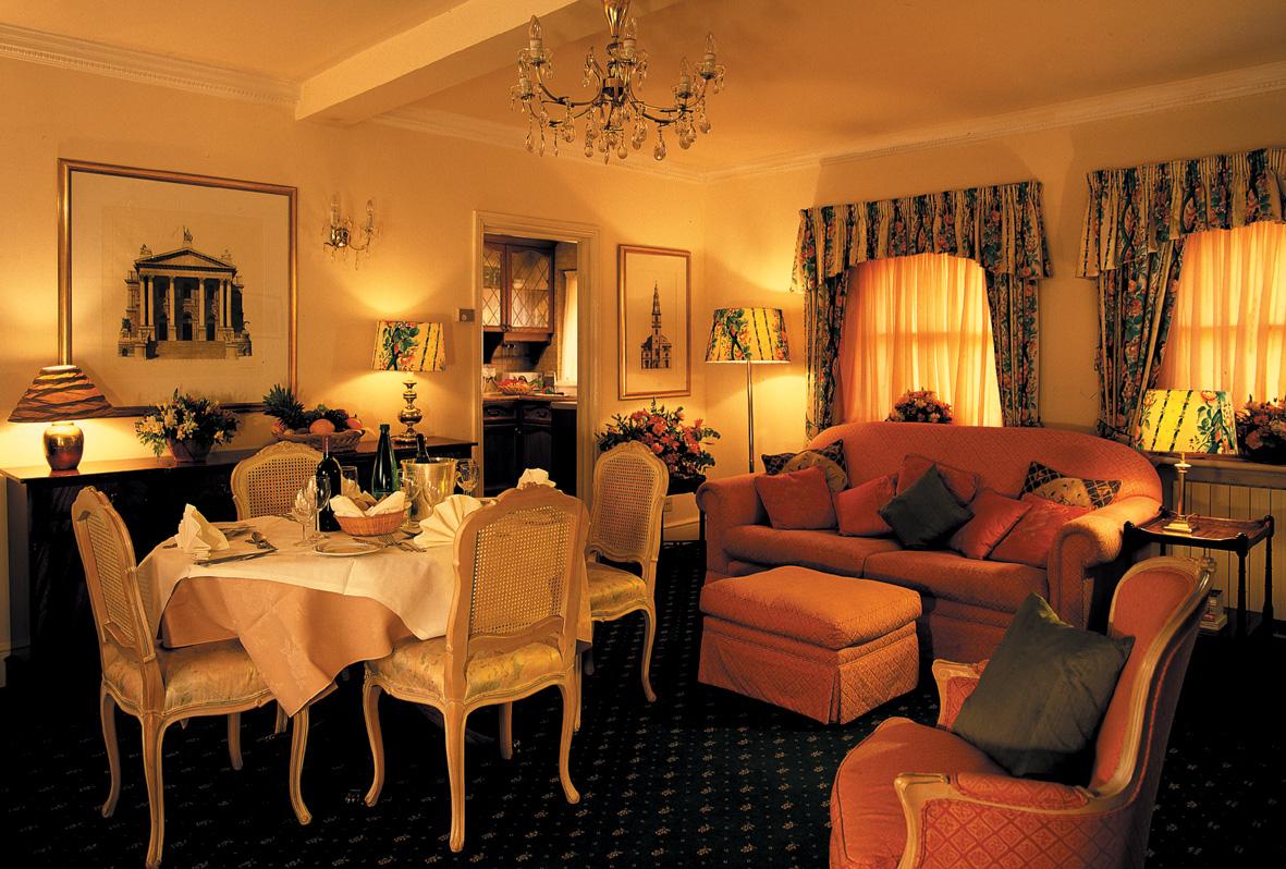 John Howard Hotel 3*