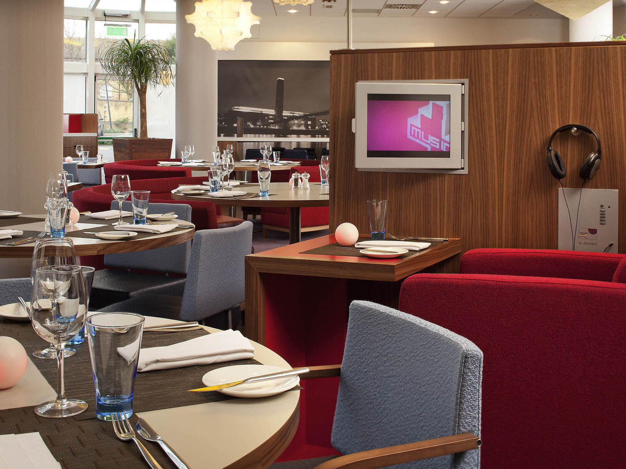 Hotell Novotel Bridge 4*