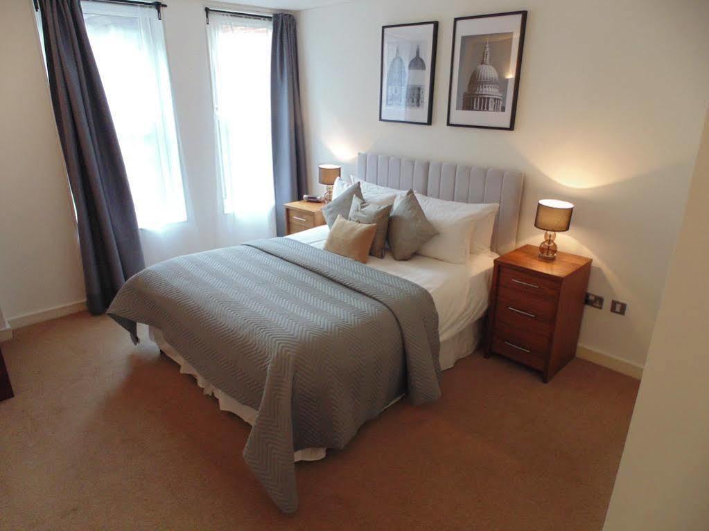 Oakwood Bow Lane 4*