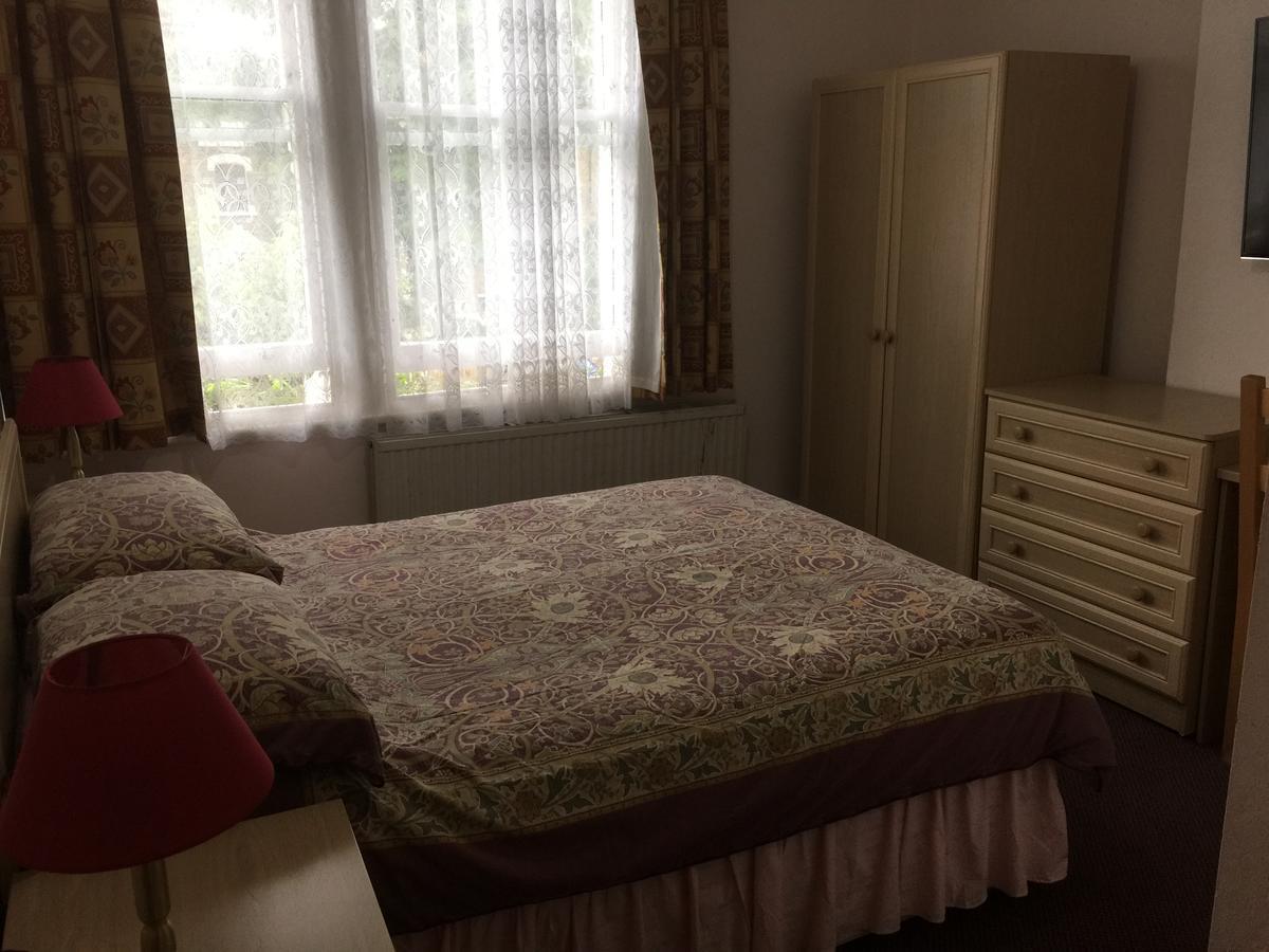 St. James's Maison d'hôtes 3*
