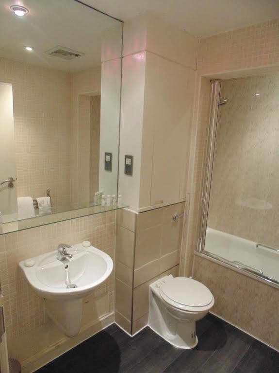 Oakwood Bow Lane 4* Londen