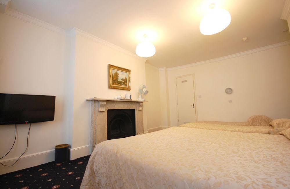 Jesmond 2* London