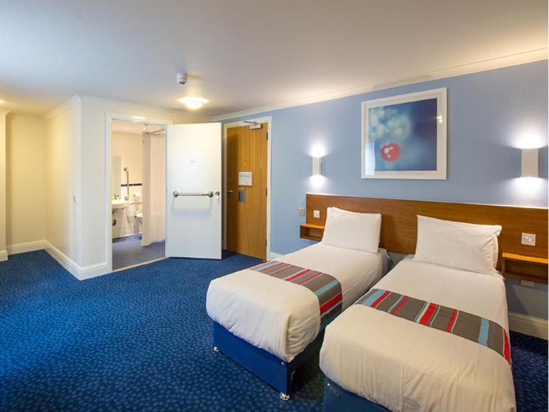 Travelodge Chigwell 3* London