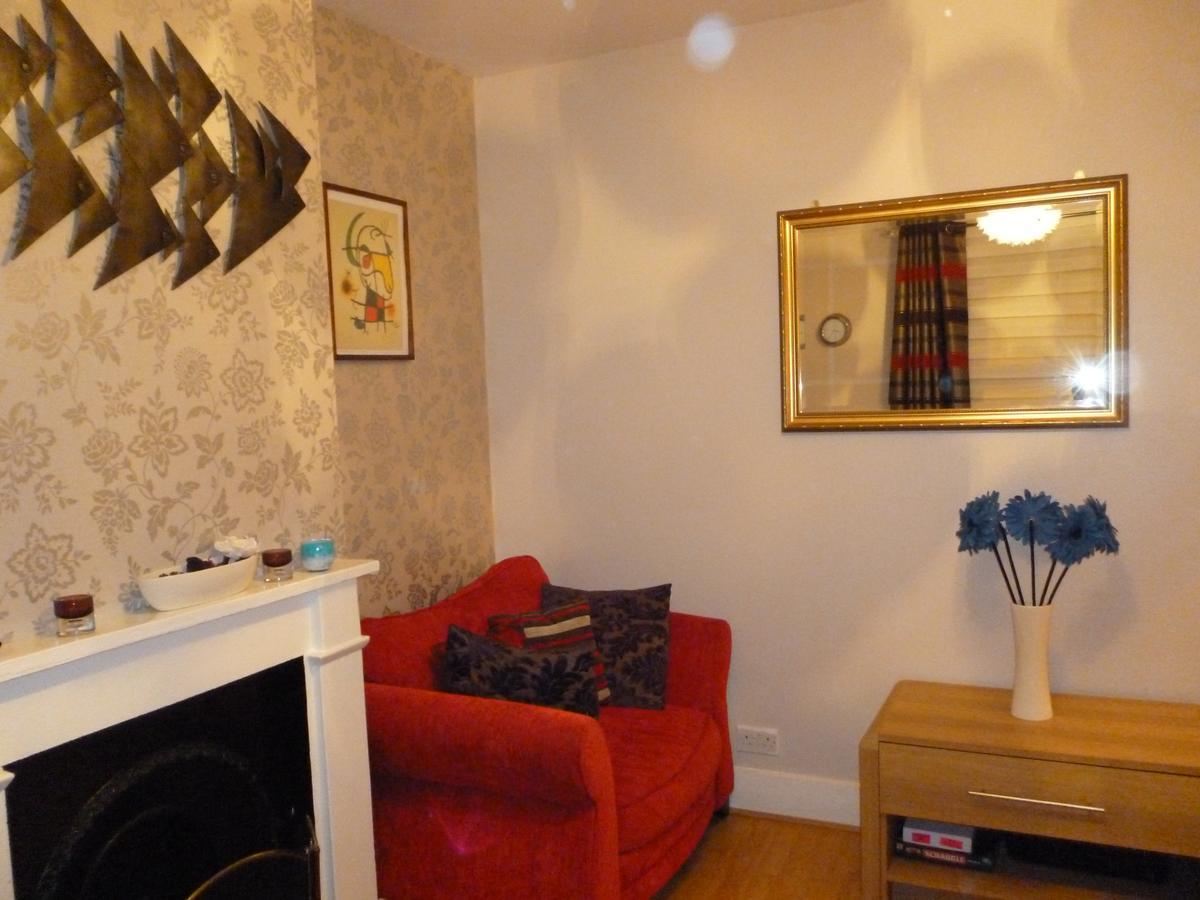 2 Bedroom House -ealing Feriehus London