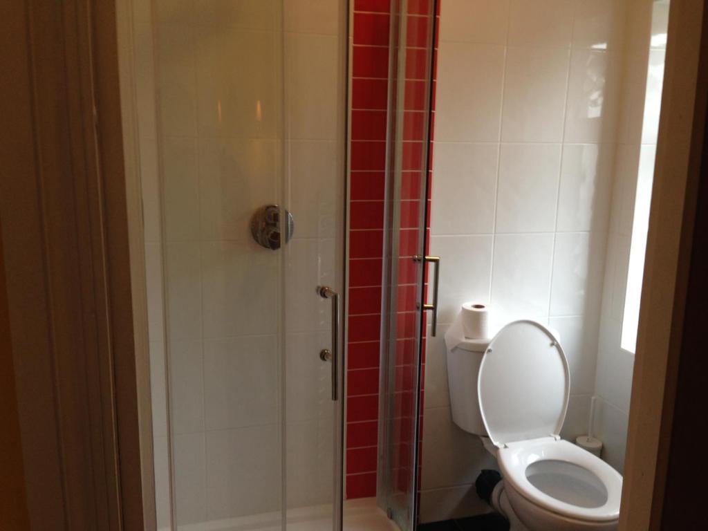 Hotel Acton Town