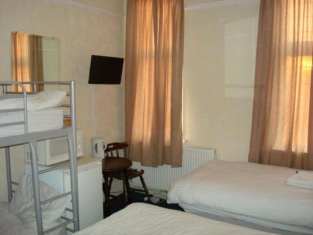 Hotel The *