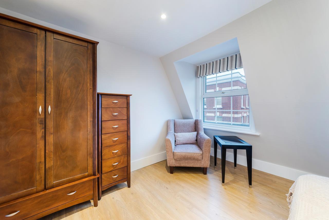 Shroton Street Apartments *