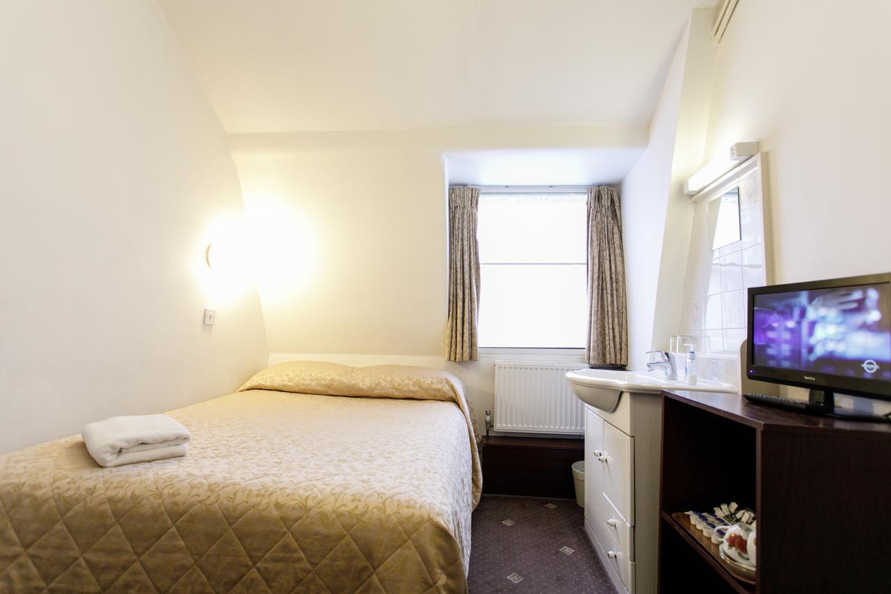 Jesmond 2* London