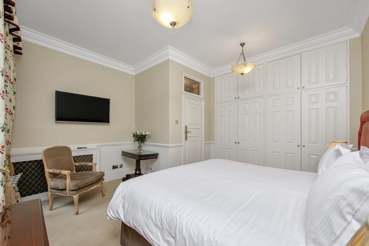 10 Curzon Street By Mansley Londen