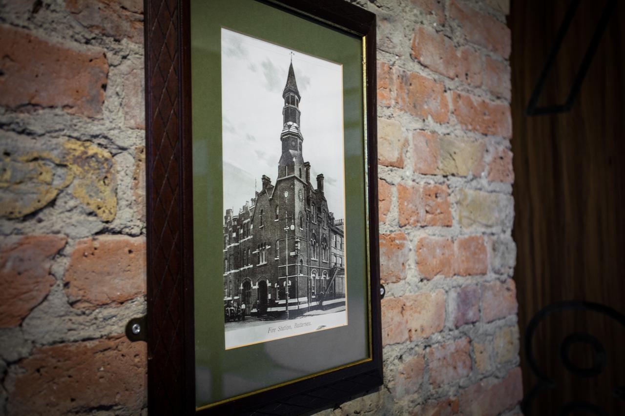 Publove @ The Crown, Battersea Hostel *