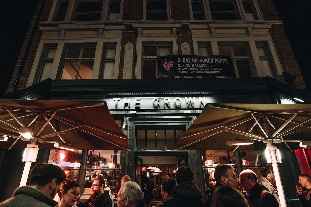 Publove @ The Crown, Battersea London