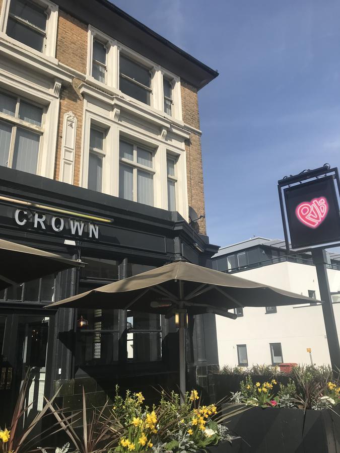 Hostel Publove @ The Crown, Battersea *