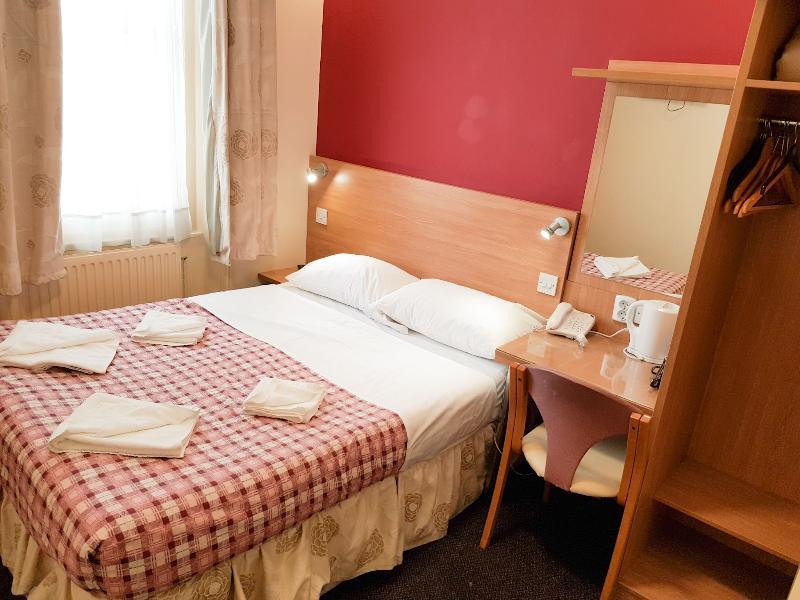 Carlton Guest house 2*