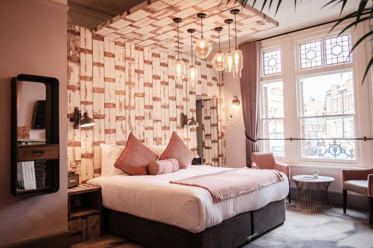 Hotel Half Moon London