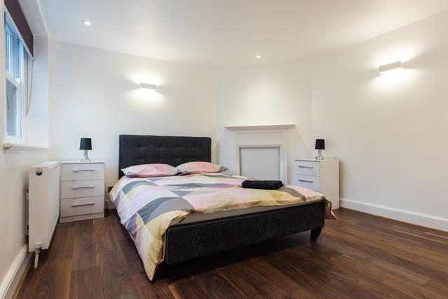 Apartment Fleet Street 4 *