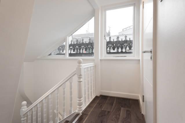 Fleet Street 4 *