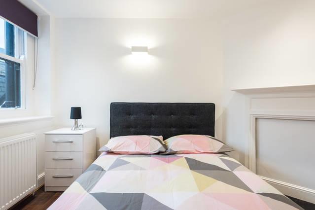Apartment Fleet Street 4 *