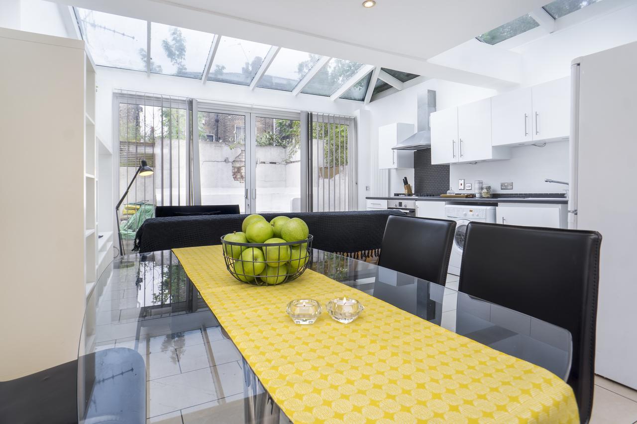 York Way Spacious Apartment *