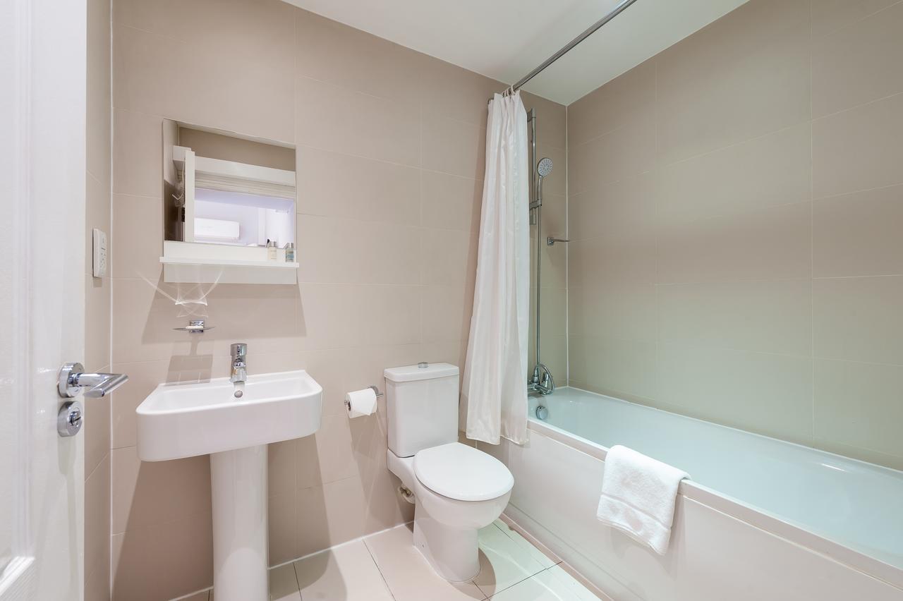 Aparthotel 12 Street London