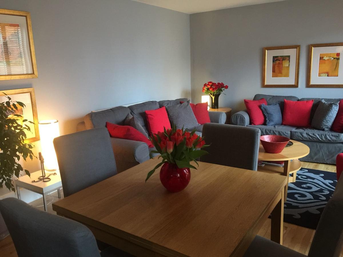 Lets In Greenwich Apartment *