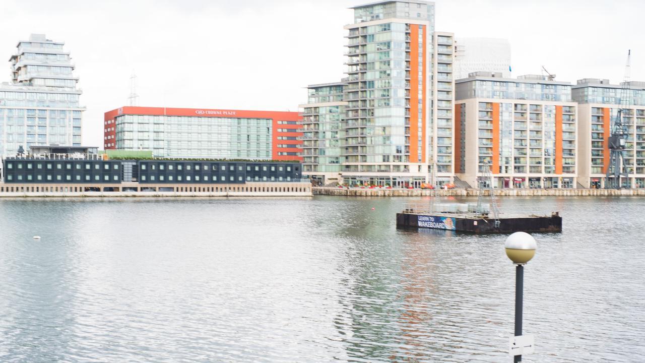 Excel Waterfront Apartments Apartment London