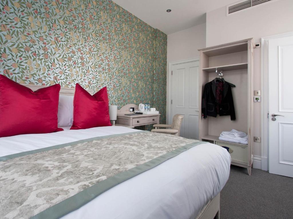 W12 Hotel