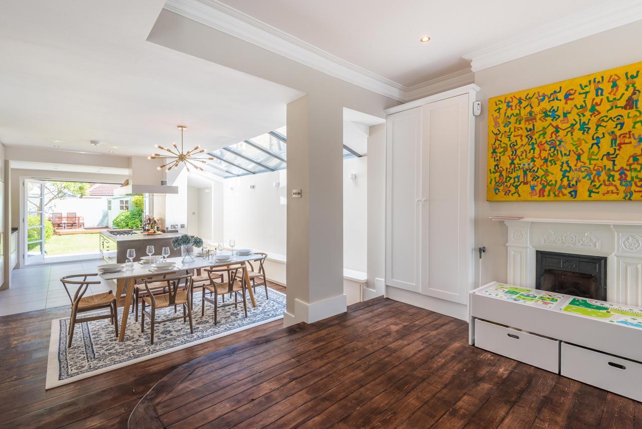 Lavish Nordic Styled Fulham By The Thames *