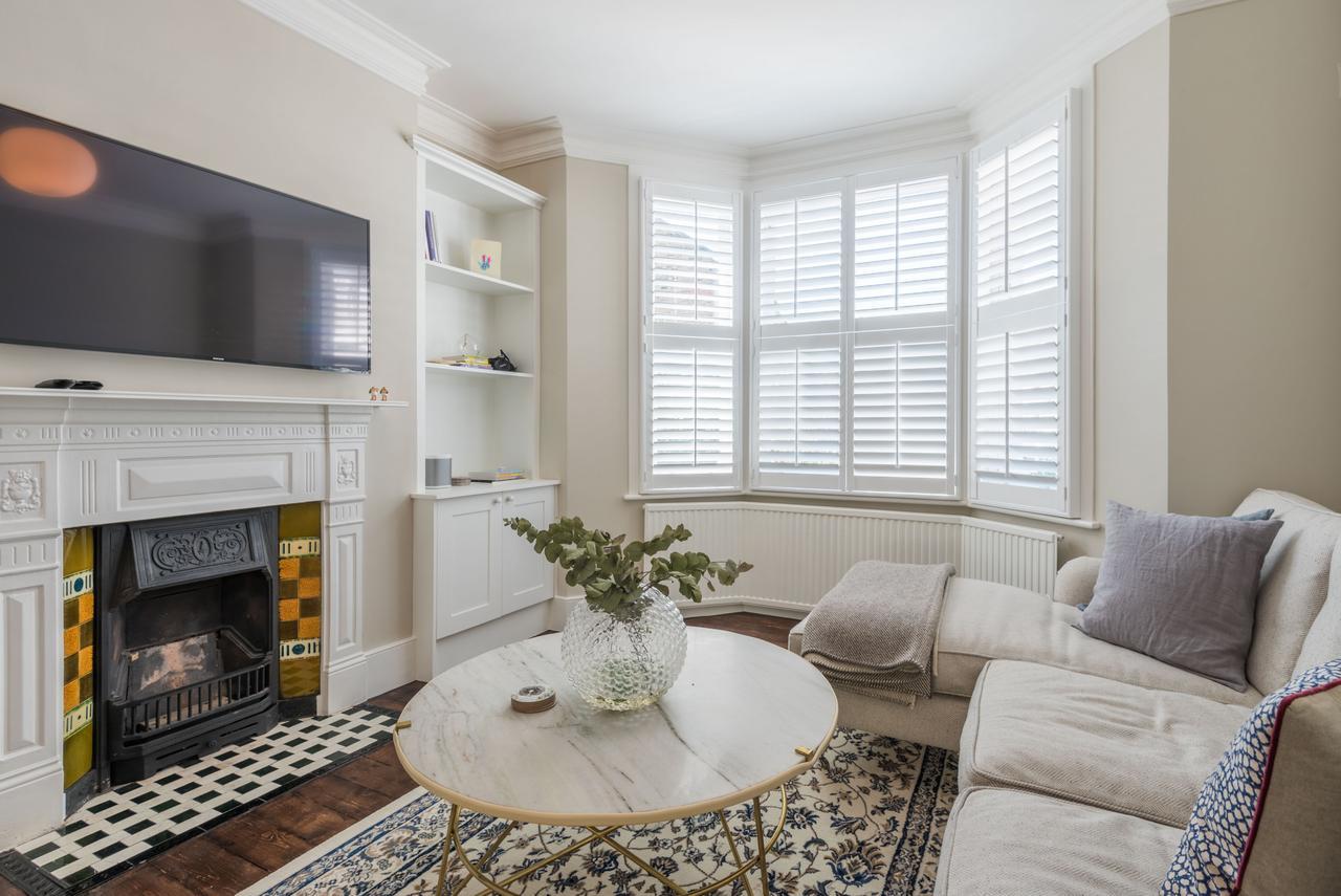 Lavish Nordic Styled Fulham By The Thames Ferienhaus London