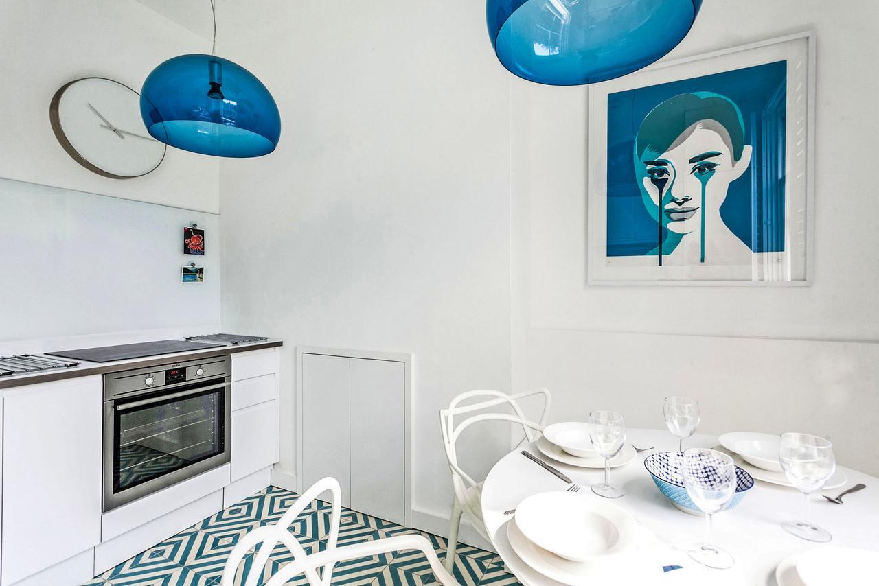 Elegant Shepherds Bush By Kensington Olympia By Underthedoormat * London