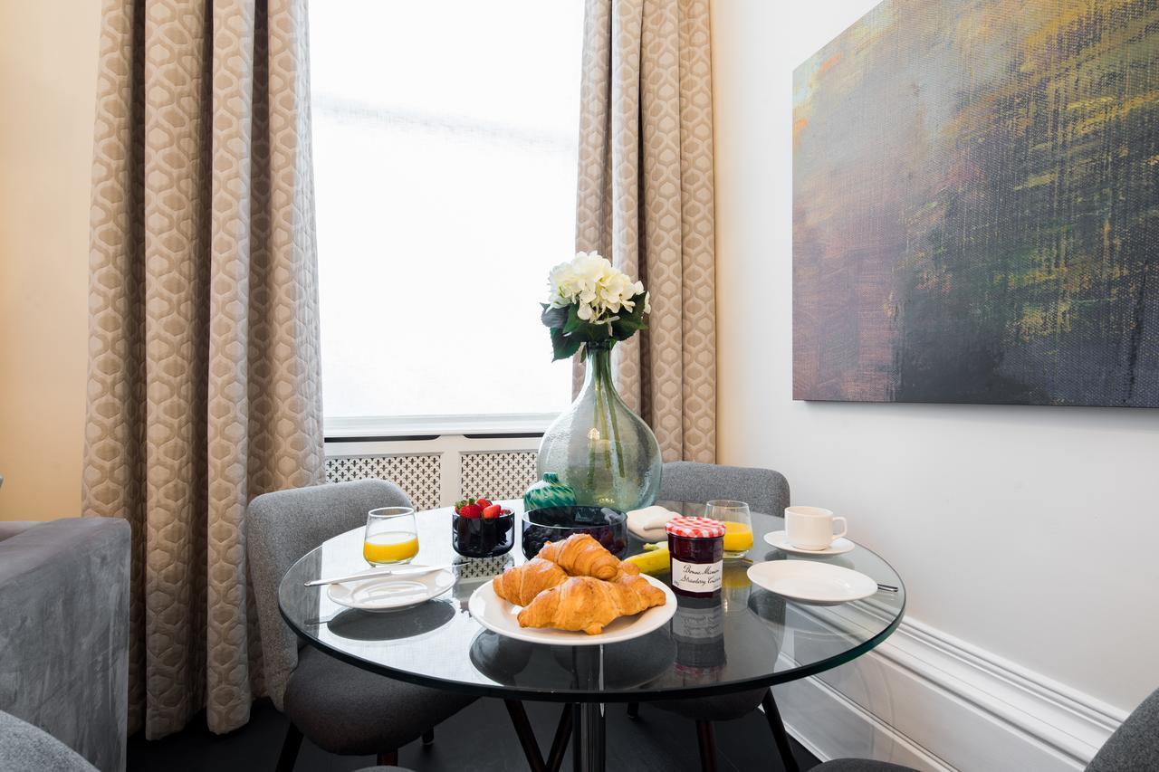 Lancaster Gate Hyde Park By Collection *