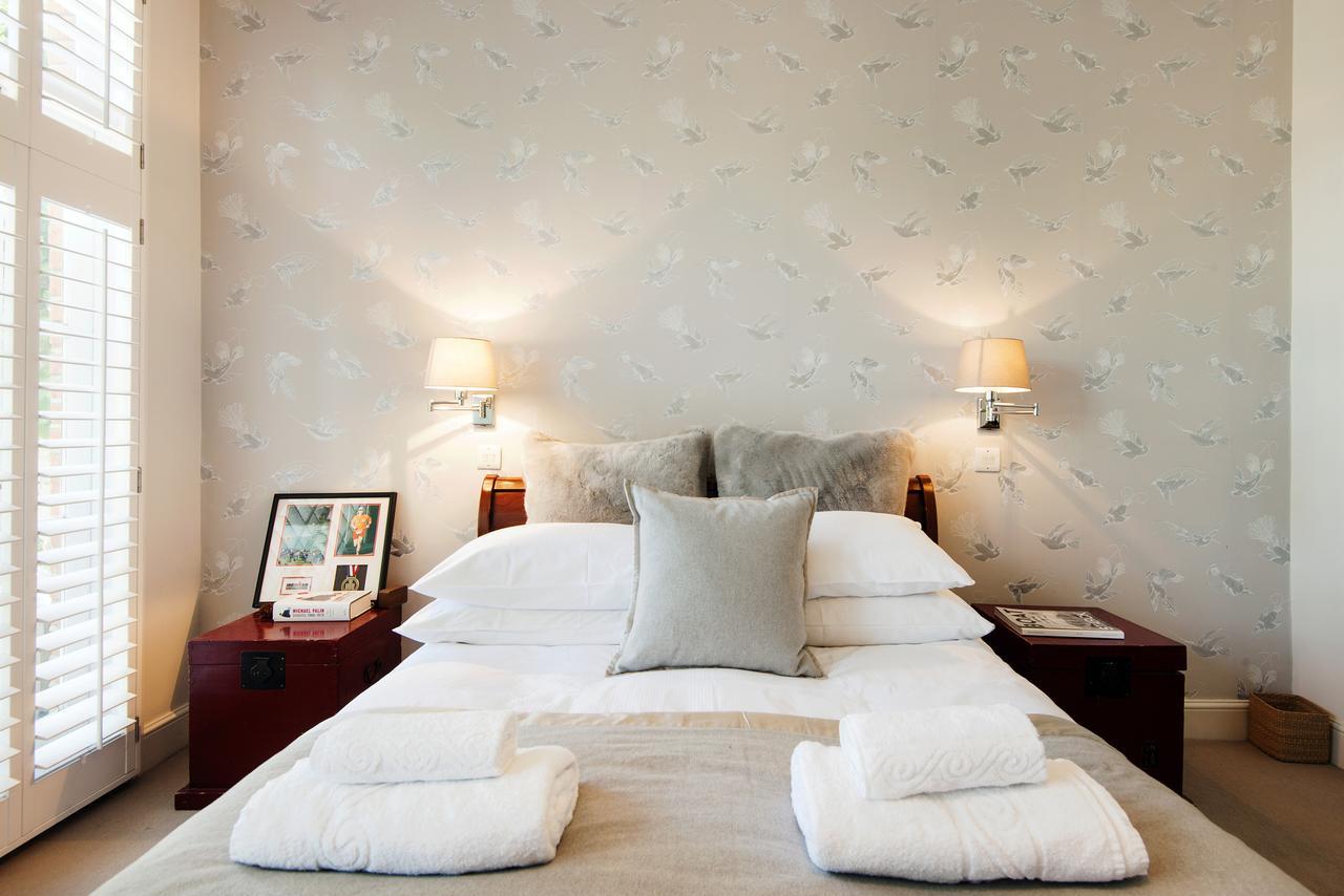 Semesterbostad Enchanting Southfields By King George's Park