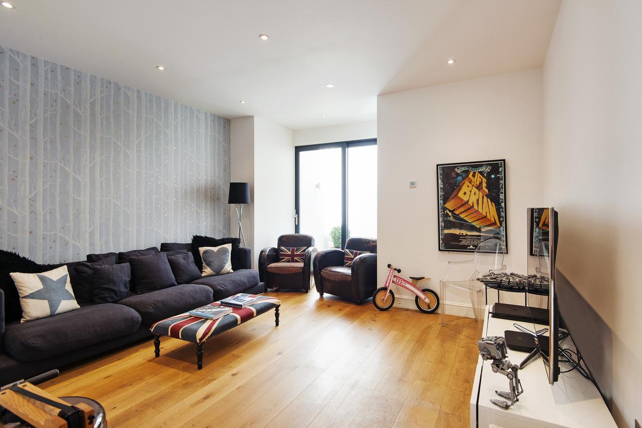 Semesterbostad Enchanting Southfields By King George's Park *