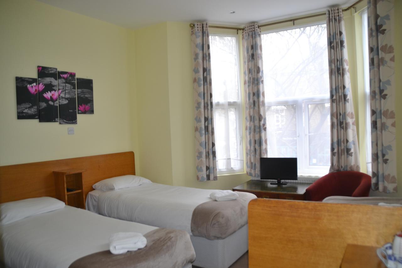 65 Hotell