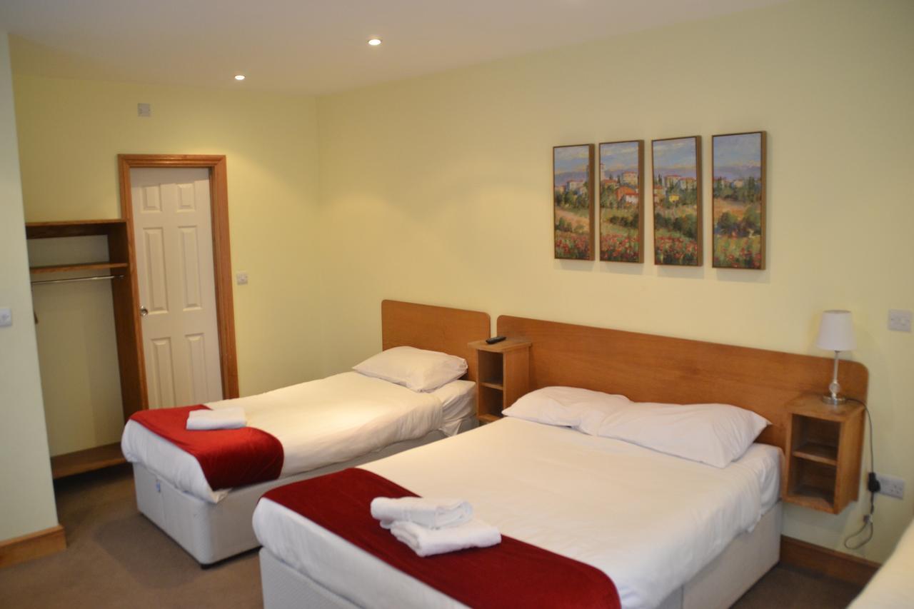 65 Hotel