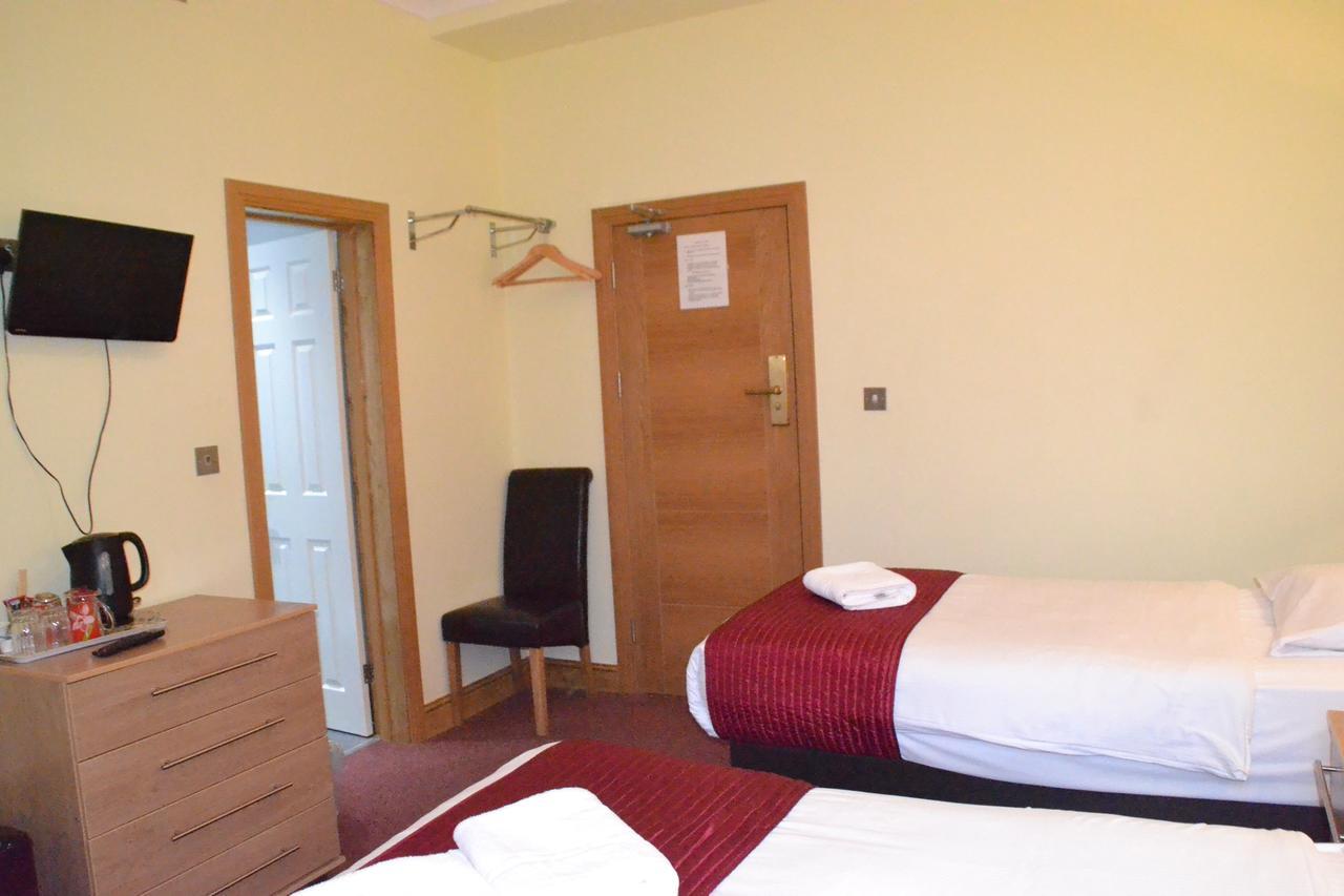 65 Hotel