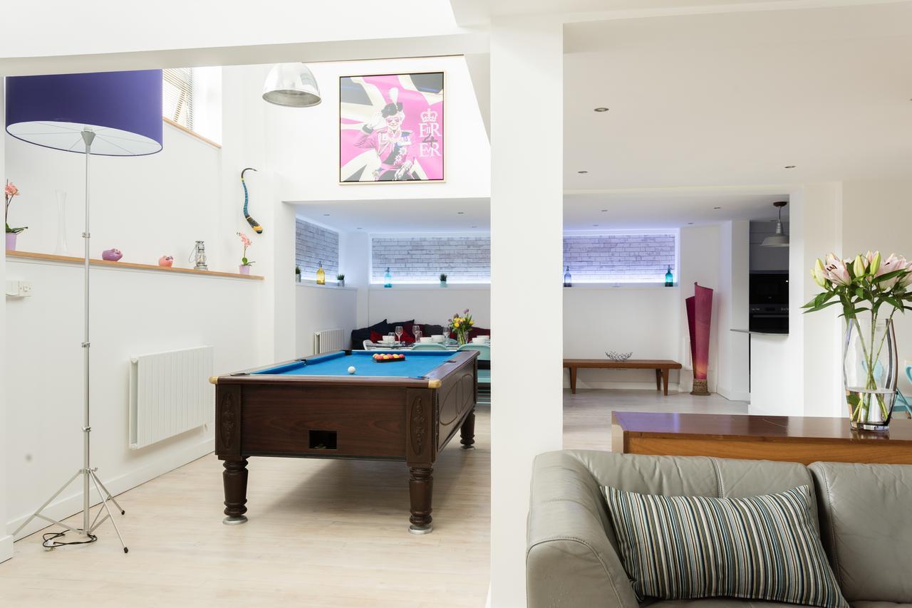 Second Nest Warehouse Londra