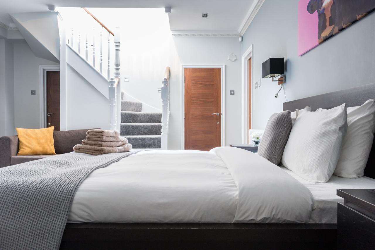 Second Nest Regents Park Apartment *
